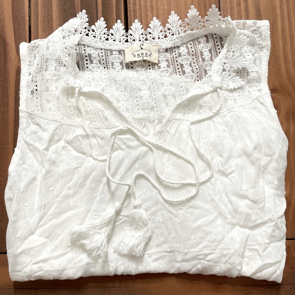 Women’s Lace Blouse Size Small